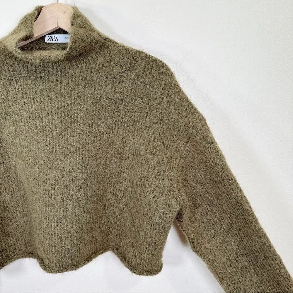 Zara Womens Size Medium Dark Olive Cropped Tunnel Knit Sweater - Picture 8 of 14